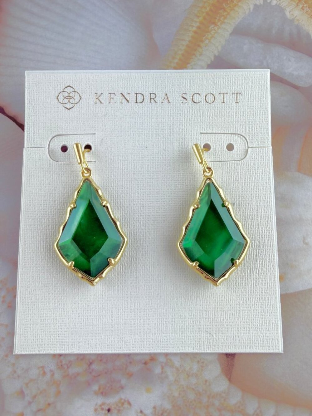 Kendra Scott Alex faceted small emerald illusion gold earrings